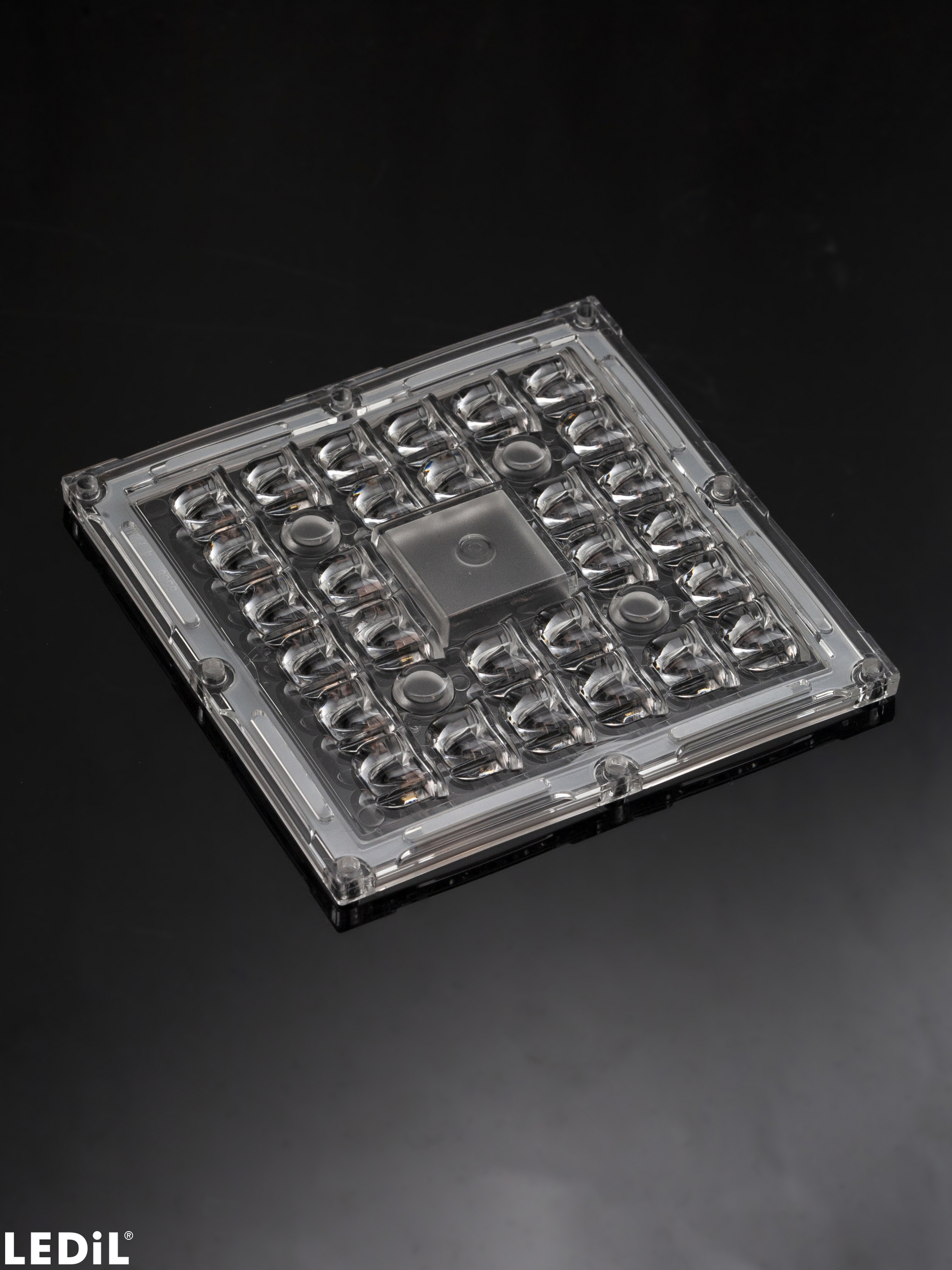 CS16691_STRADELLA-IP-28-SCL-PC
